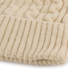 Teplá dámská čepice s bambulí podzimní zima jednobarevná