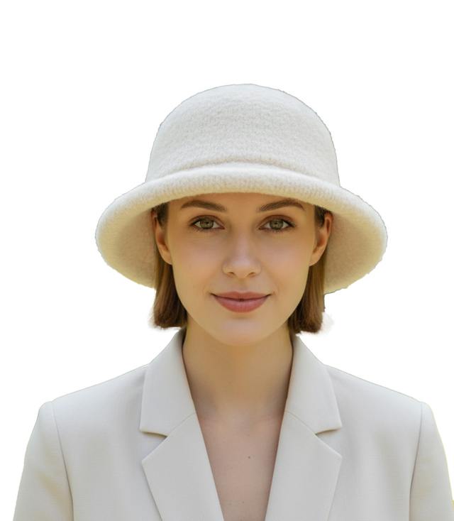 Dámský klobouk z měkké plyšové látky