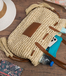 Pletená boho taška s popruhy a střapci